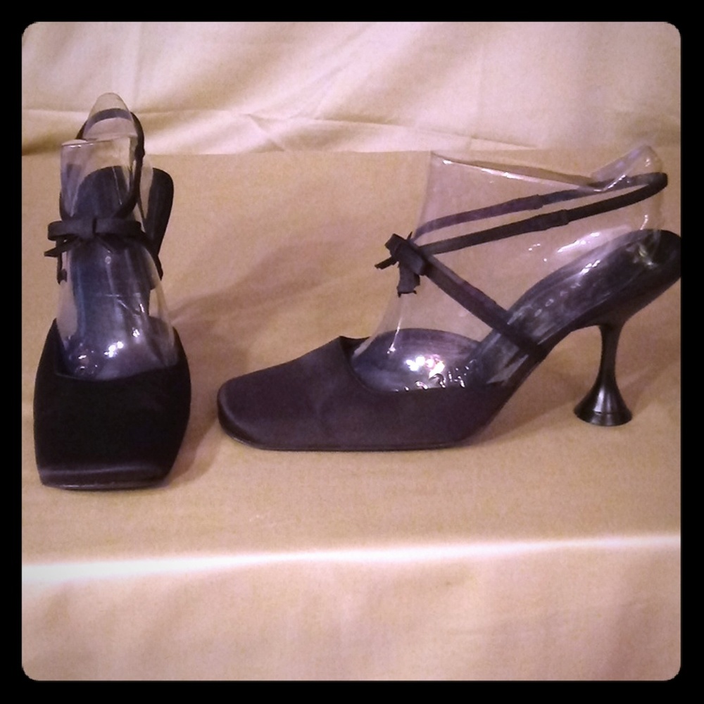 Beautiful Silk Vintage Shoes